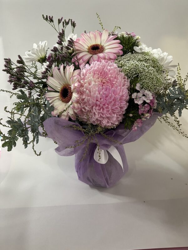 Pretty Posy in Vase - Image 2