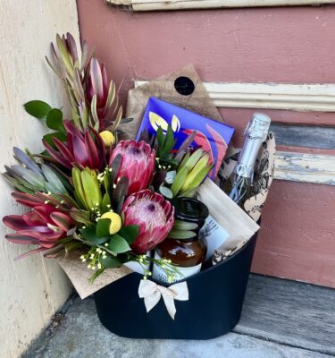 Native Gift Hamper Deluxe