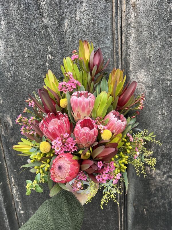 Seasonal Native Rustic Arrangement Large