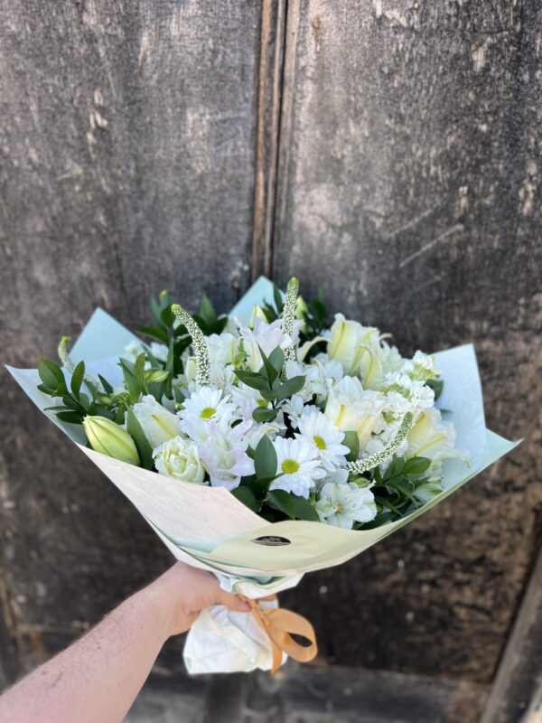 Super Dooper Geen & White Bouquet (seasonal)