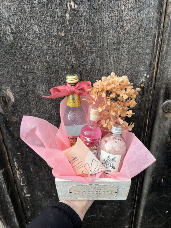 Blush G & T Pamper Hamper