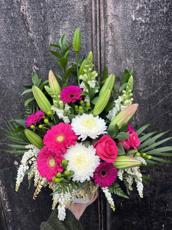 Pinks & Pastels Arrangement Deluxe - Image 2
