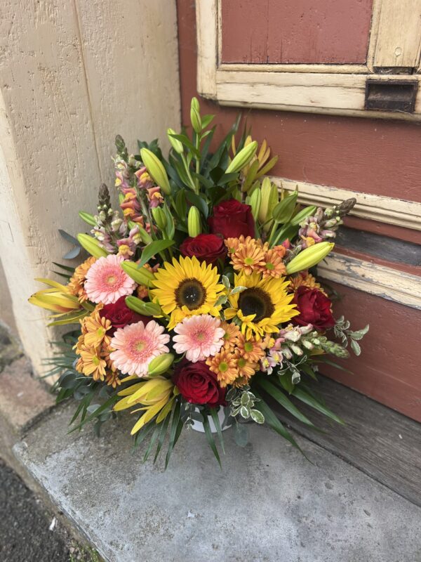 Bright & Cheerful Arrangement Deluxe - Image 3