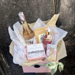 Deluxe Mother's Day Pamper Hamper